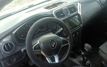 Renault Logan II, 2019 год, 450 000 рублей, 5 фотография