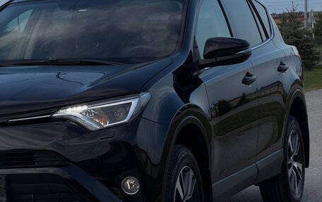 Toyota RAV4, 2016 год, 1 999 999 рублей, 12 фотография