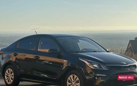 KIA Rio IV, 2018 год, 1 425 000 рублей, 1 фотография