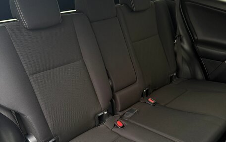 Toyota RAV4, 2016 год, 1 999 999 рублей, 24 фотография
