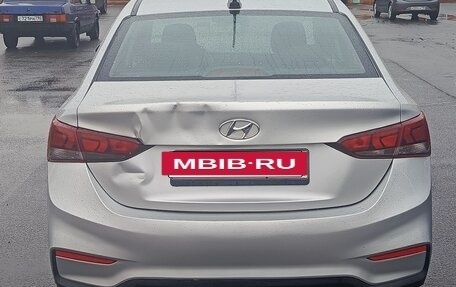 Hyundai Solaris II рестайлинг, 2018 год, 940 000 рублей, 4 фотография