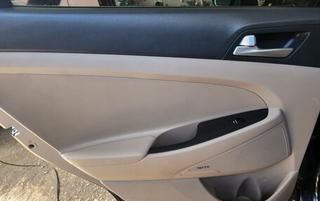 Hyundai Tucson III, 2019 год, 2 350 000 рублей, 17 фотография