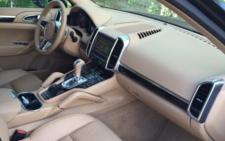 Porsche Cayenne III, 2015 год, 3 480 000 рублей, 8 фотография