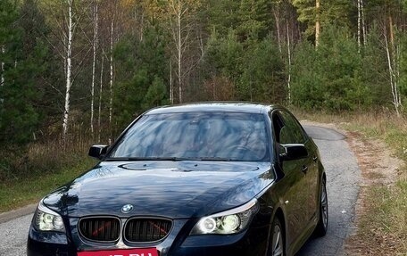 BMW 5 серия, 2005 год, 890 000 рублей, 1 фотография