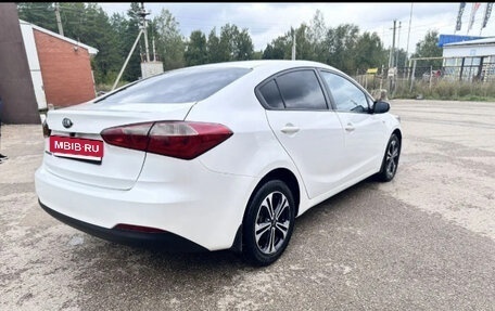 KIA Cerato III, 2013 год, 850 000 рублей, 3 фотография