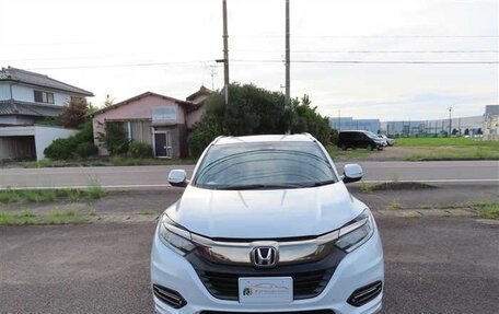 Honda Vezel, 2022 год, 1 430 000 рублей, 2 фотография