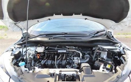 Honda Vezel, 2022 год, 1 430 000 рублей, 16 фотография
