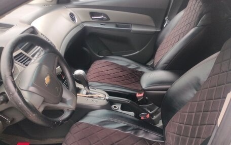 Chevrolet Cruze II, 2010 год, 550 000 рублей, 12 фотография