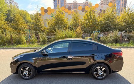 KIA Rio IV, 2018 год, 1 550 000 рублей, 8 фотография