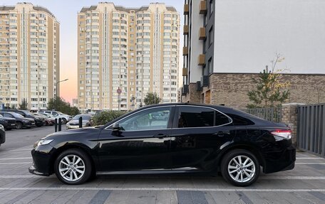 Toyota Camry, 2019 год, 2 100 000 рублей, 8 фотография