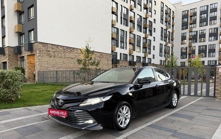 Toyota Camry, 2019 год, 2 100 000 рублей, 7 фотография