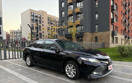 Toyota Camry, 2019 год, 2 100 000 рублей, 12 фотография