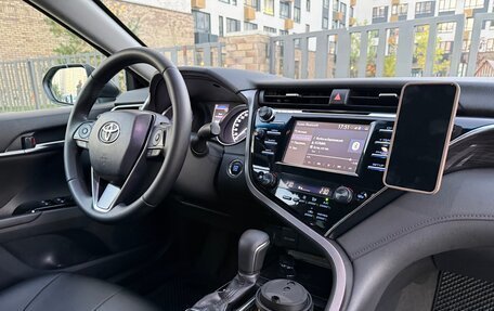 Toyota Camry, 2019 год, 2 100 000 рублей, 20 фотография