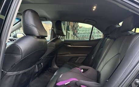 Toyota Camry, 2019 год, 2 100 000 рублей, 24 фотография