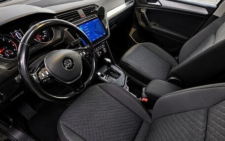 Volkswagen Tiguan II, 2017 год, 2 150 000 рублей, 13 фотография