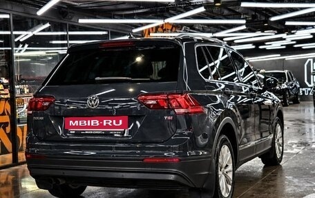 Volkswagen Tiguan II, 2017 год, 2 150 000 рублей, 10 фотография