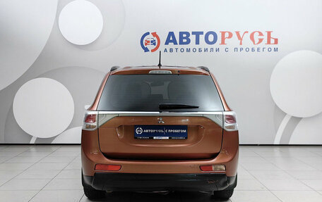 Mitsubishi Outlander III рестайлинг 3, 2012 год, 999 000 рублей, 4 фотография