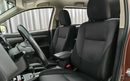 Mitsubishi Outlander III рестайлинг 3, 2012 год, 999 000 рублей, 6 фотография