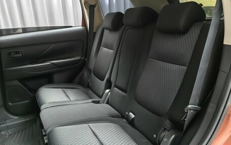 Mitsubishi Outlander III рестайлинг 3, 2012 год, 999 000 рублей, 8 фотография