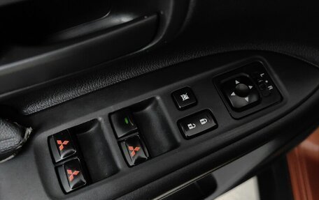 Mitsubishi Outlander III рестайлинг 3, 2012 год, 999 000 рублей, 23 фотография