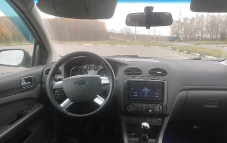 Ford Focus II рестайлинг, 2005 год, 195 000 рублей, 2 фотография