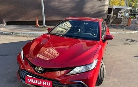 Toyota Camry, 2021 год, 3 800 000 рублей, 6 фотография