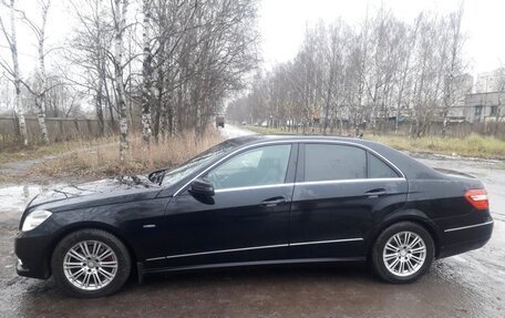 Mercedes-Benz E-Класс, 2010 год, 700 000 рублей, 7 фотография