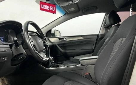 Hyundai Sonata VII, 2018 год, 1 775 000 рублей, 10 фотография
