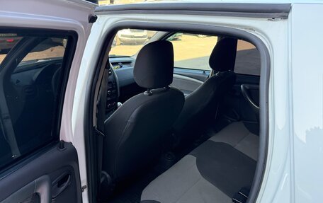 Renault Duster I рестайлинг, 2017 год, 830 000 рублей, 8 фотография