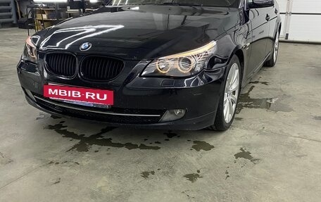 BMW 5 серия, 2007 год, 1 050 000 рублей, 2 фотография