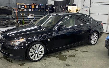 BMW 5 серия, 2007 год, 1 050 000 рублей, 3 фотография