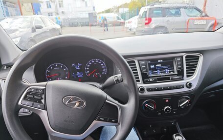 Hyundai Solaris II рестайлинг, 2021 год, 1 450 000 рублей, 12 фотография