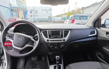 Hyundai Solaris II рестайлинг, 2021 год, 1 450 000 рублей, 9 фотография
