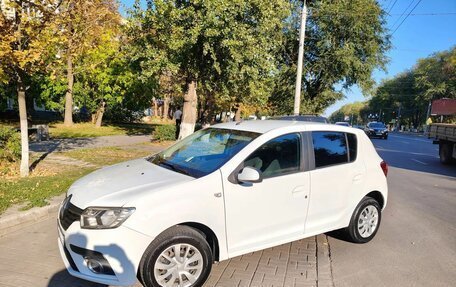 Renault Sandero II рестайлинг, 2018 год, 797 000 рублей, 12 фотография