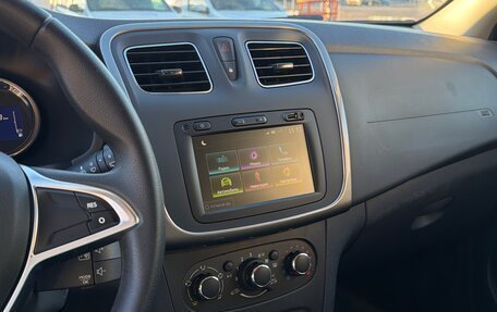 Renault Sandero II рестайлинг, 2018 год, 1 200 000 рублей, 9 фотография