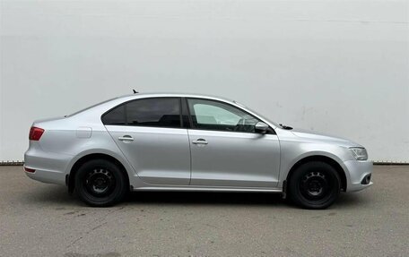 Volkswagen Jetta VII, 2013 год, 860 000 рублей, 4 фотография