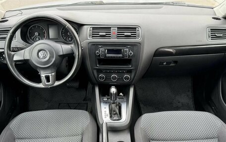 Volkswagen Jetta VII, 2013 год, 860 000 рублей, 15 фотография