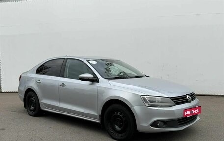 Volkswagen Jetta VII, 2013 год, 860 000 рублей, 3 фотография