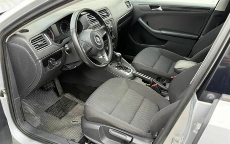 Volkswagen Jetta VII, 2013 год, 860 000 рублей, 17 фотография