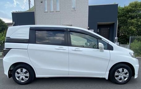 Honda Freed I, 2014 год, 840 000 рублей, 8 фотография