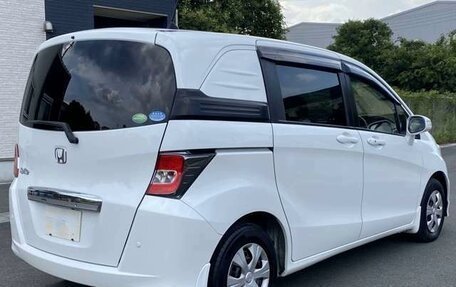 Honda Freed I, 2014 год, 840 000 рублей, 5 фотография