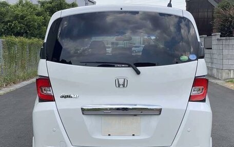 Honda Freed I, 2014 год, 840 000 рублей, 4 фотография