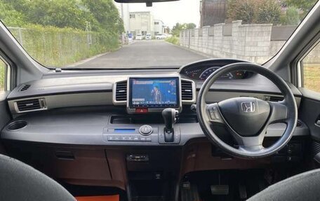 Honda Freed I, 2014 год, 840 000 рублей, 10 фотография