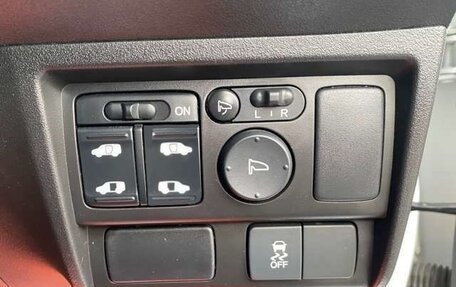 Honda Freed I, 2014 год, 840 000 рублей, 13 фотография