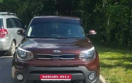 KIA Soul II рестайлинг, 2017 год, 1 380 000 рублей, 2 фотография
