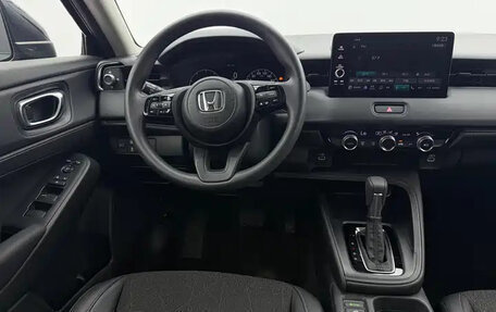 Honda Vezel, 2022 год, 1 700 020 рублей, 10 фотография