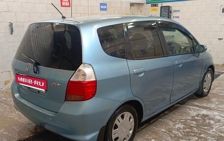 Honda Fit III, 2006 год, 345 000 рублей, 4 фотография