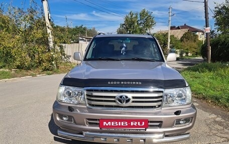 Toyota Land Cruiser 100 рестайлинг 2, 2005 год, 2 500 000 рублей, 3 фотография
