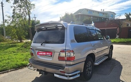 Toyota Land Cruiser 100 рестайлинг 2, 2005 год, 2 500 000 рублей, 6 фотография