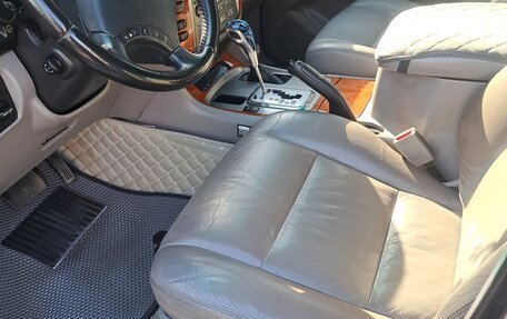 Toyota Land Cruiser 100 рестайлинг 2, 2005 год, 2 500 000 рублей, 13 фотография